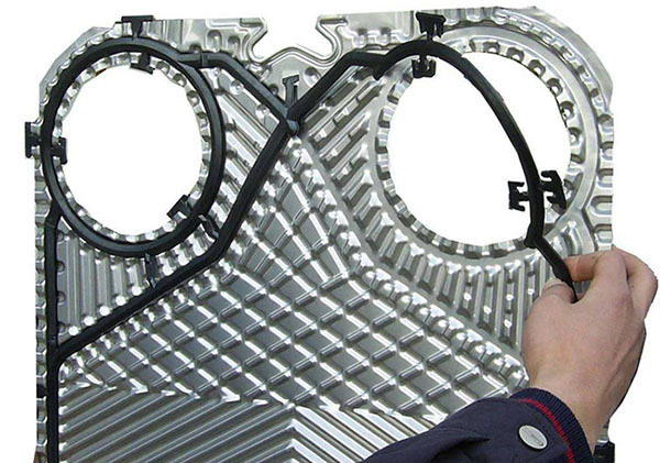 板式換熱器膠墊為什么會(huì )老化？該如何處理？